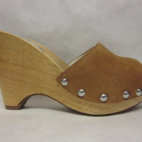 Reg $165 Michael Kors Easton Mule  Stud Brown Suede Wedge Sandals size 9M - Picture 8 of 9